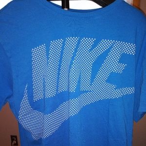 Mens XXL Nike tee shirt